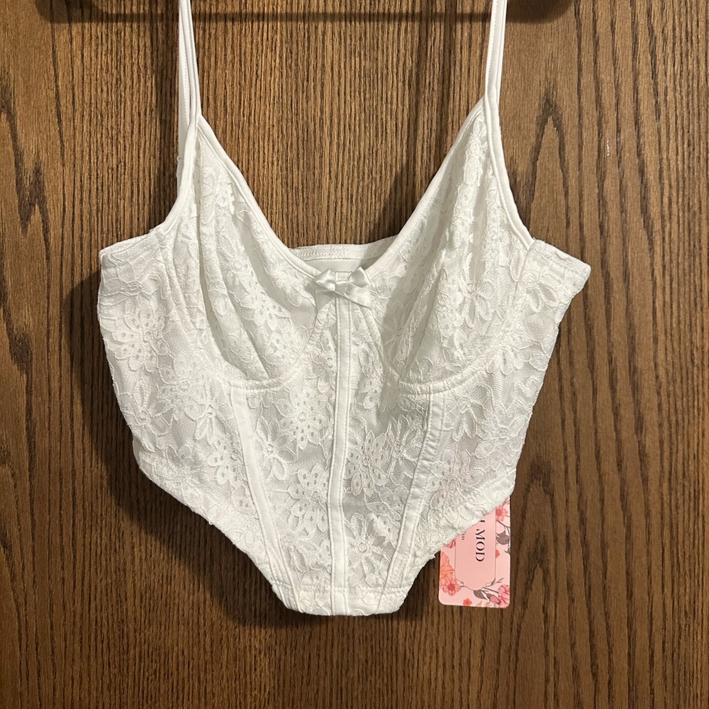 SHEIN White Lace Crop Top